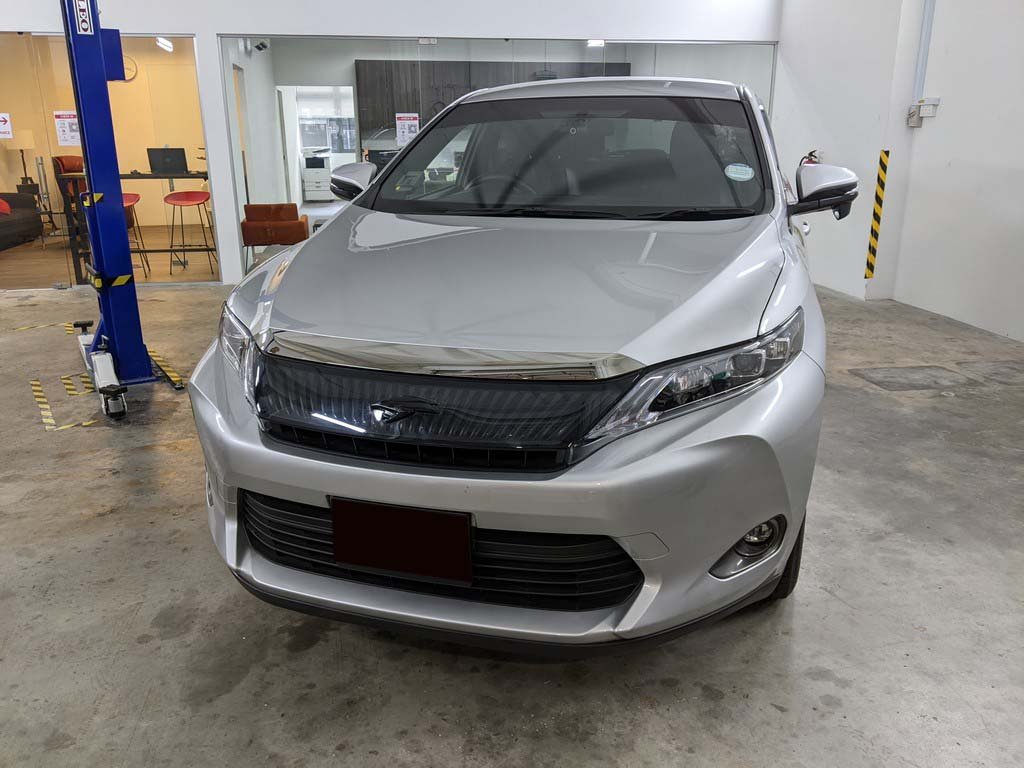 Toyota Harrier Elegance 2.0 CVT
