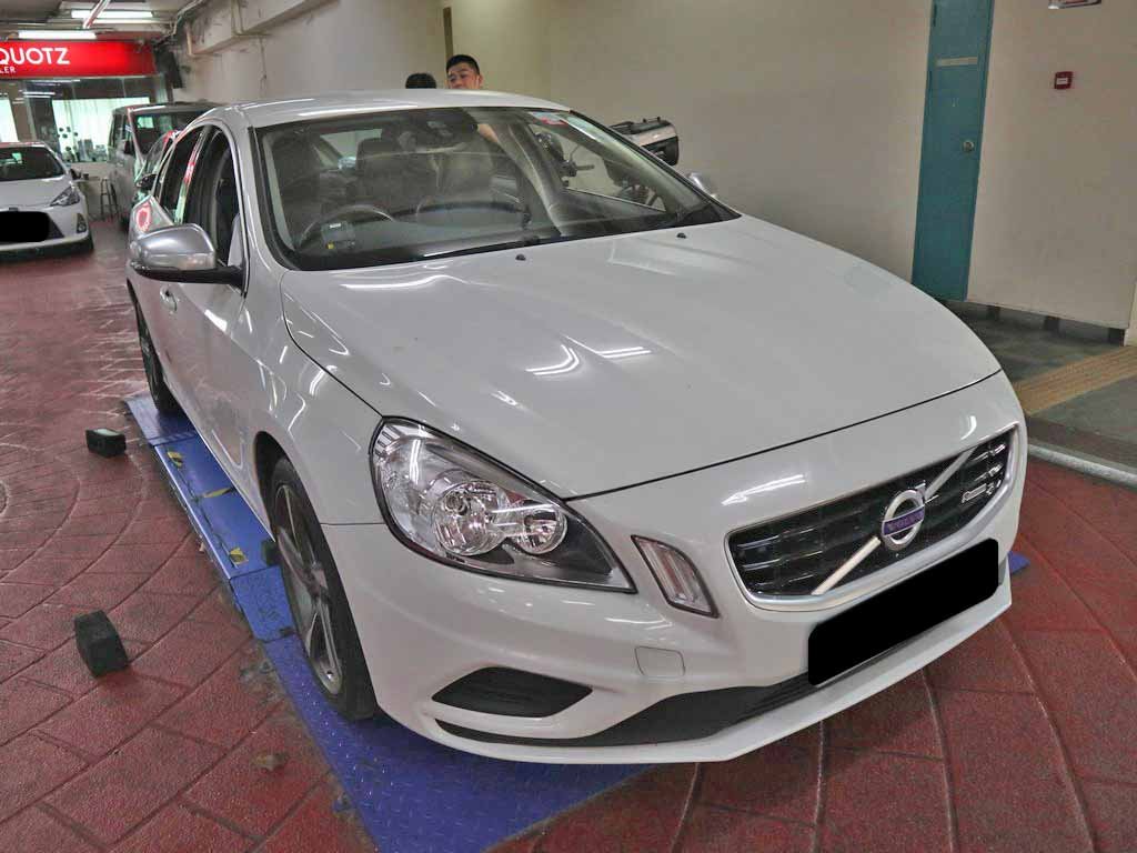 Volvo S60 T4 R Design