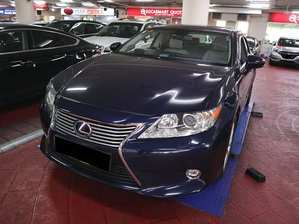 Lexus ES300H Luxury CVT (Hybrid)