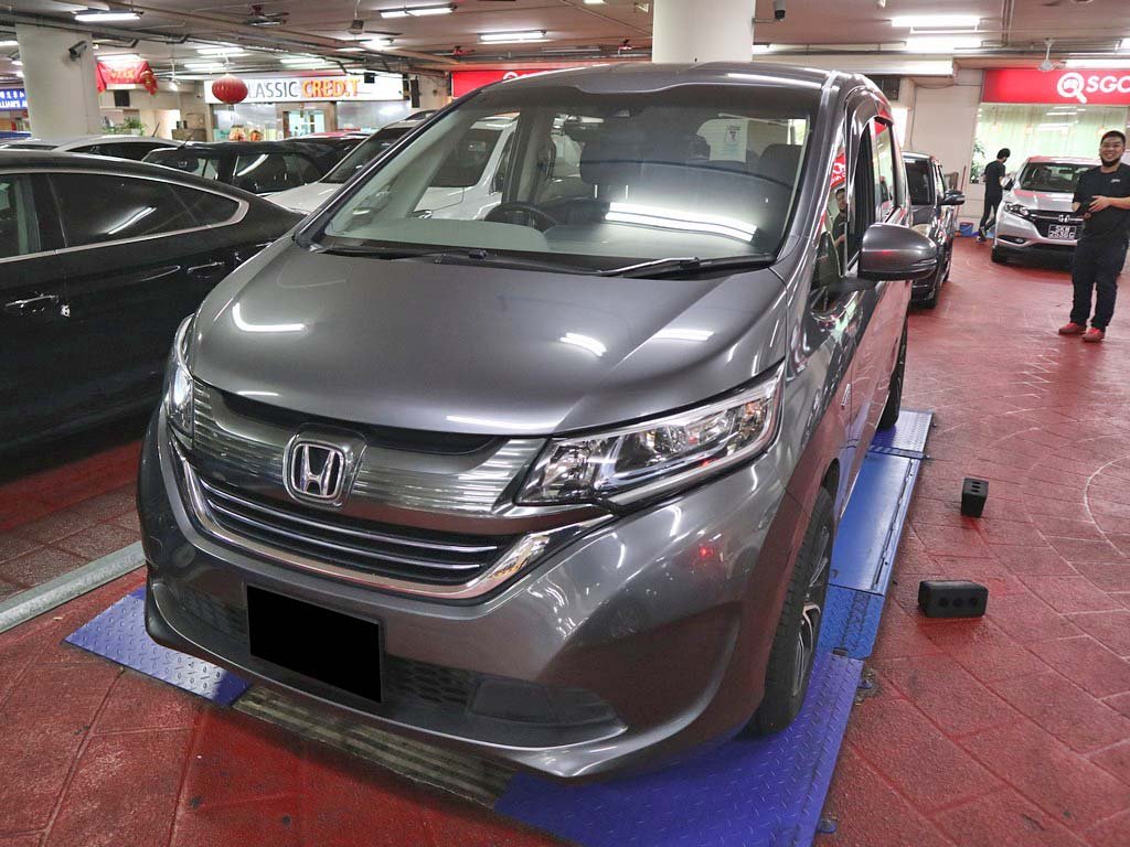 Honda Freed 1.5G Auto (Hybrid)