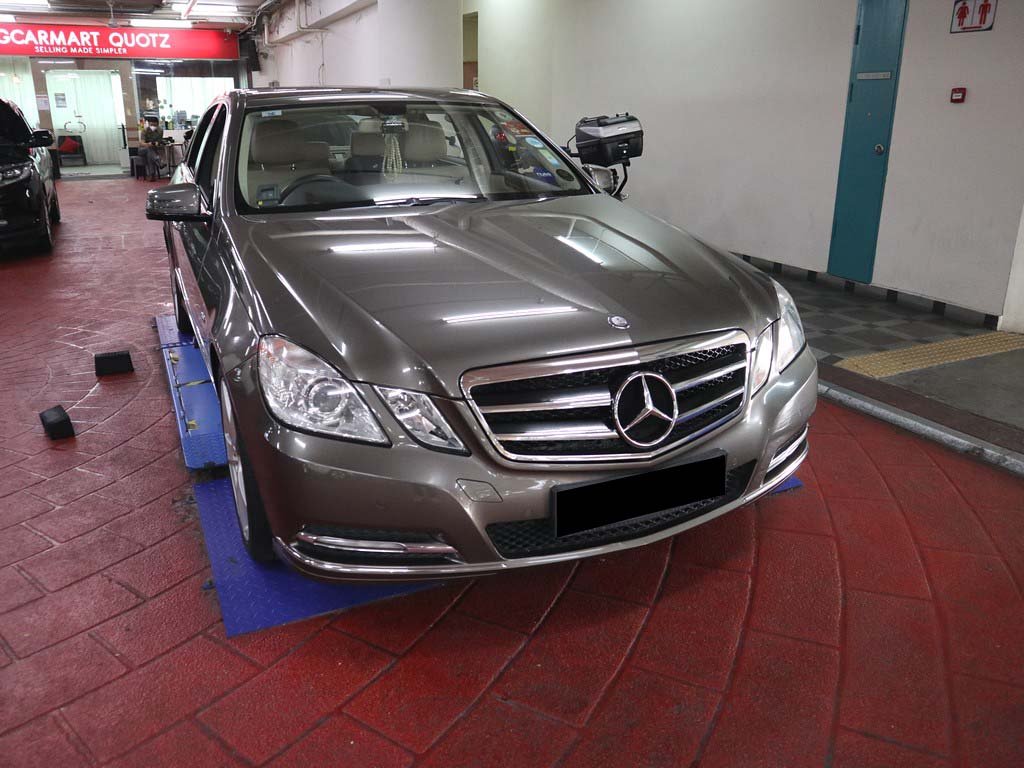 Mercedes Benz E 200