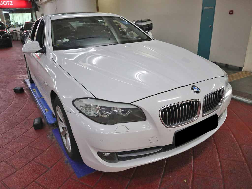 BMW 523I 2.5 At Sunroof (COE Till 09/2030)