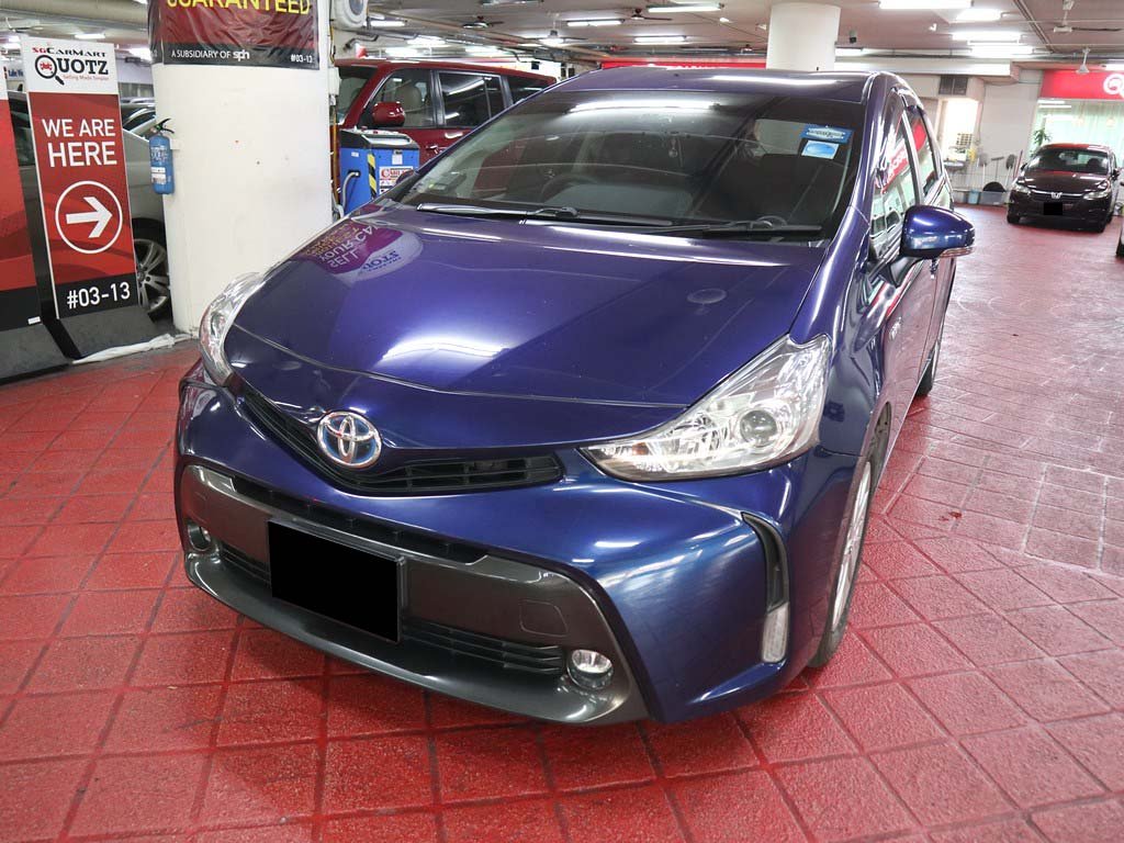 Toyota Prius Alpha 1.8S CVT (Hybrid)