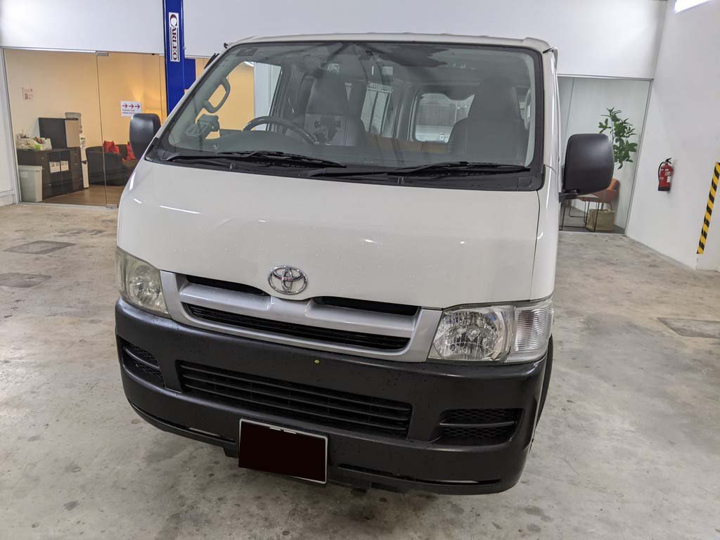 Toyota Hiace Manual (COE Till 03/2027)