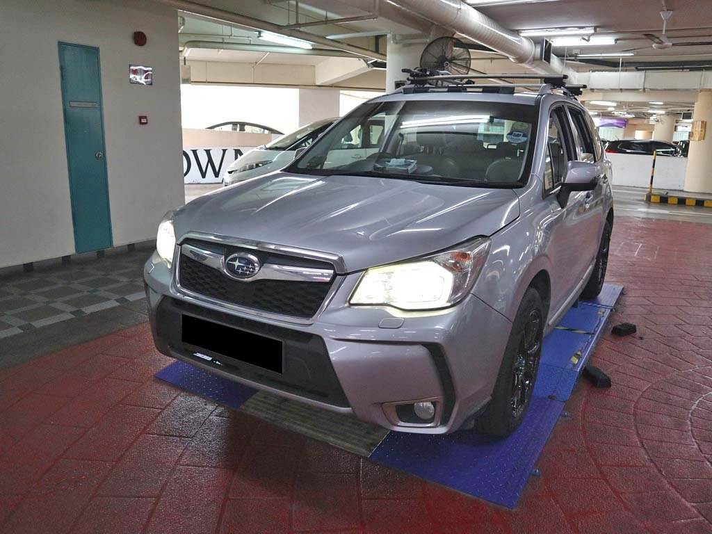 Subaru Forester 2.0XT CVT Sunroof