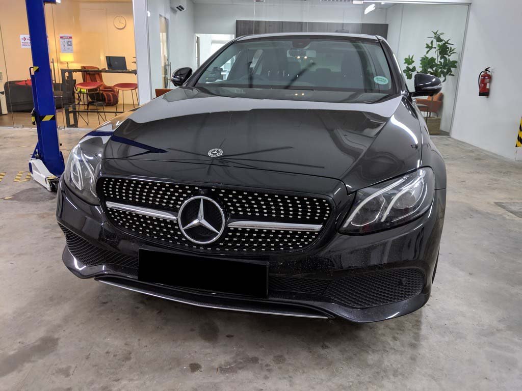 Mercedes Benz E200 AVG (R18 LED)
