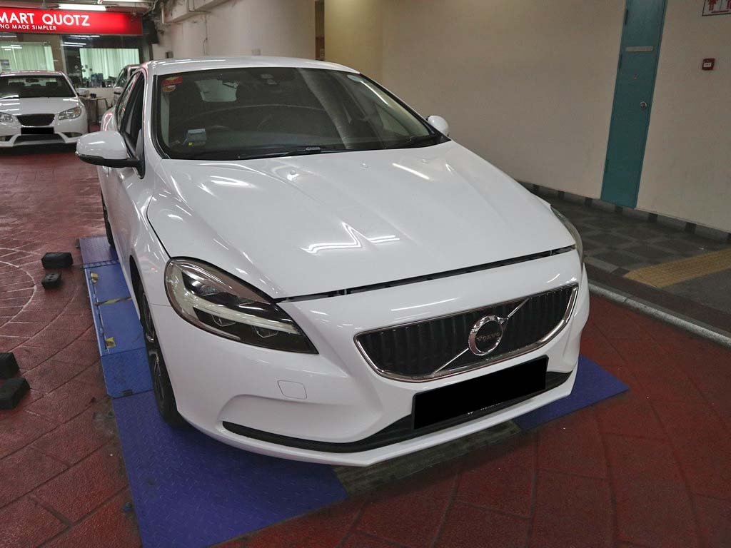 Volvo V40 T2 (A)
