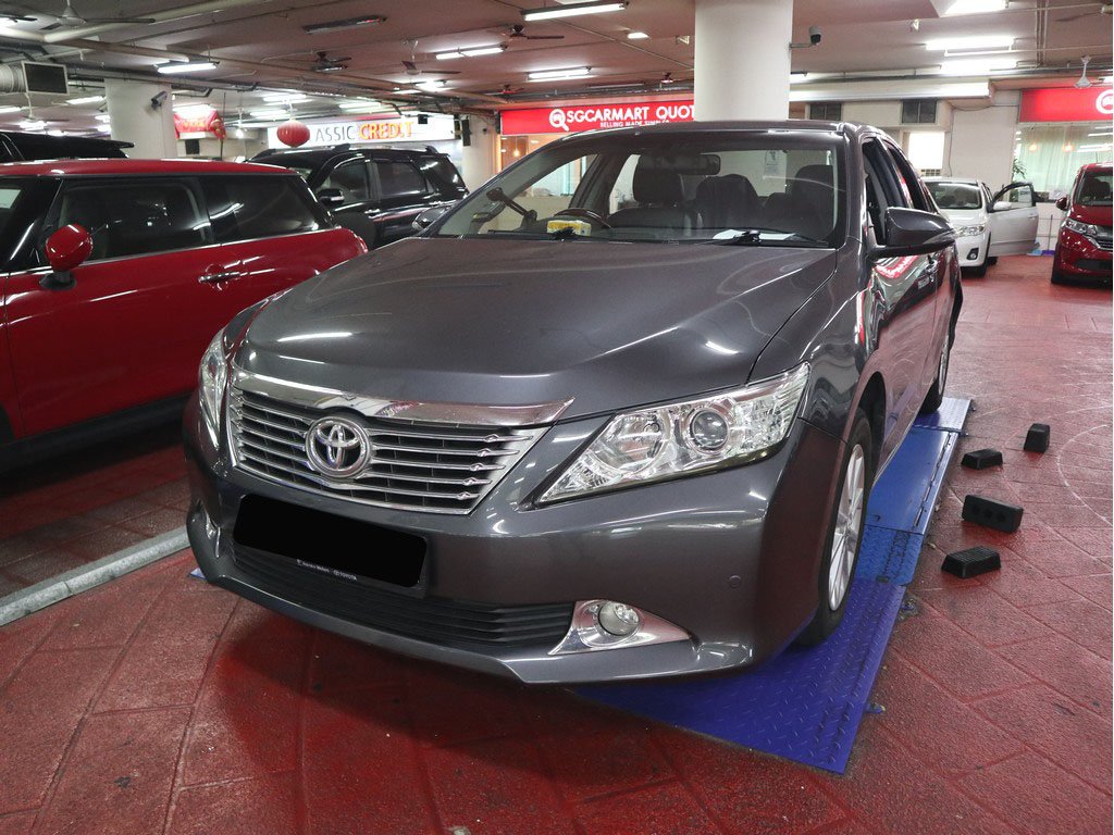Toyota Camry 2.0 Auto
