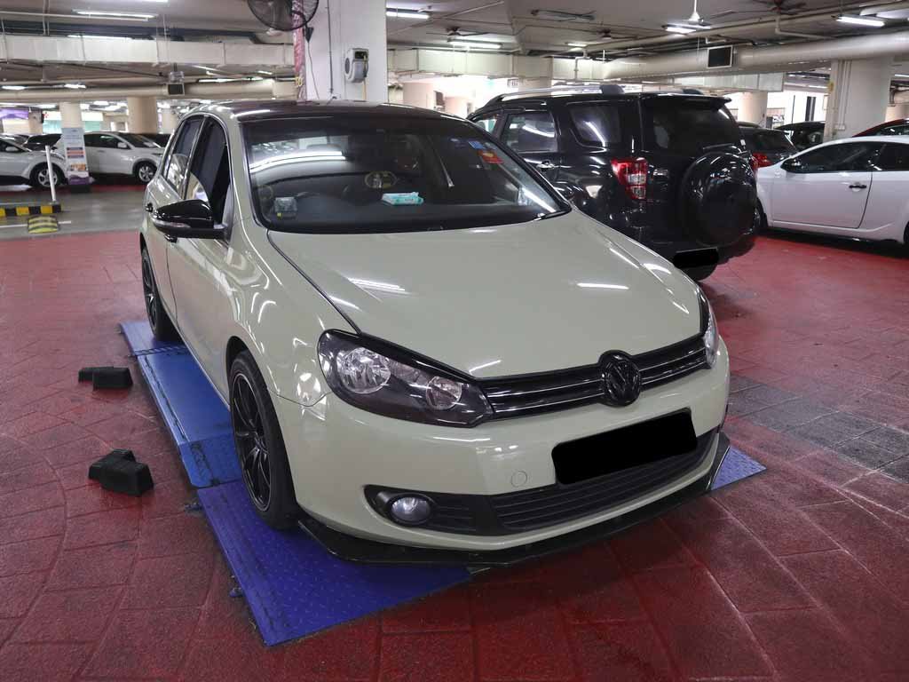 Volkswagen New Golf 1.4A (COE Till 08/2024)