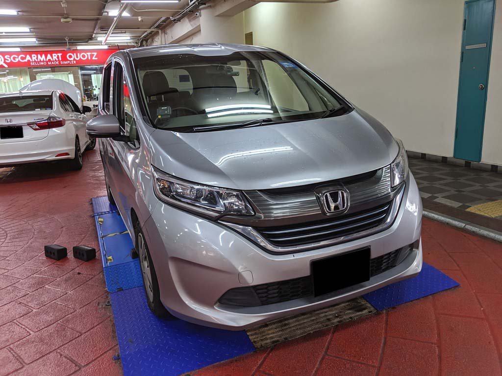 Honda Freed 1.5G Auto (Hybrid)