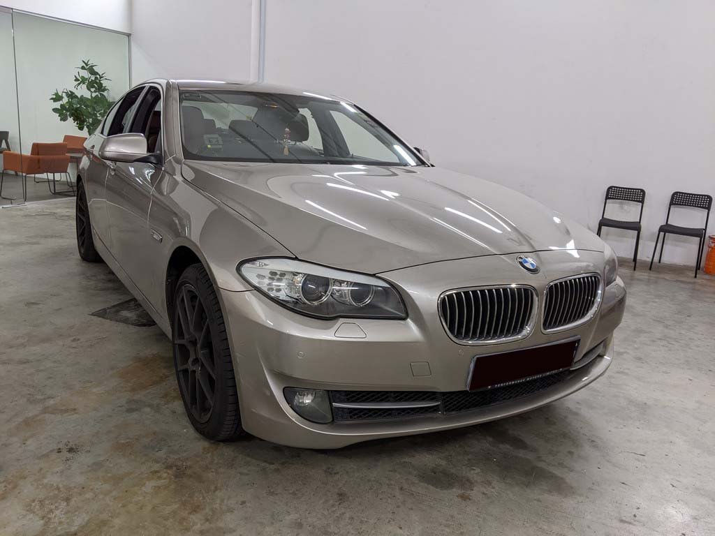 BMW 528i 2.0L At D/ab 2wd 4dr Gas/d Nav