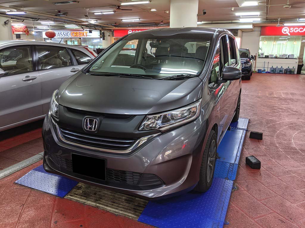 Honda Freed 1.5G Auto (Hybrid)