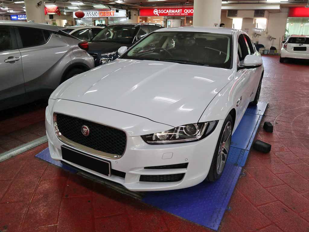 Jaguar XE 2.0 I4