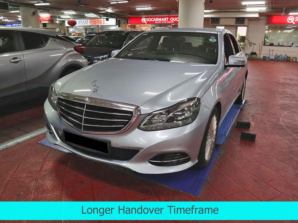 Mercedes Benz E200 Sedan (R17)