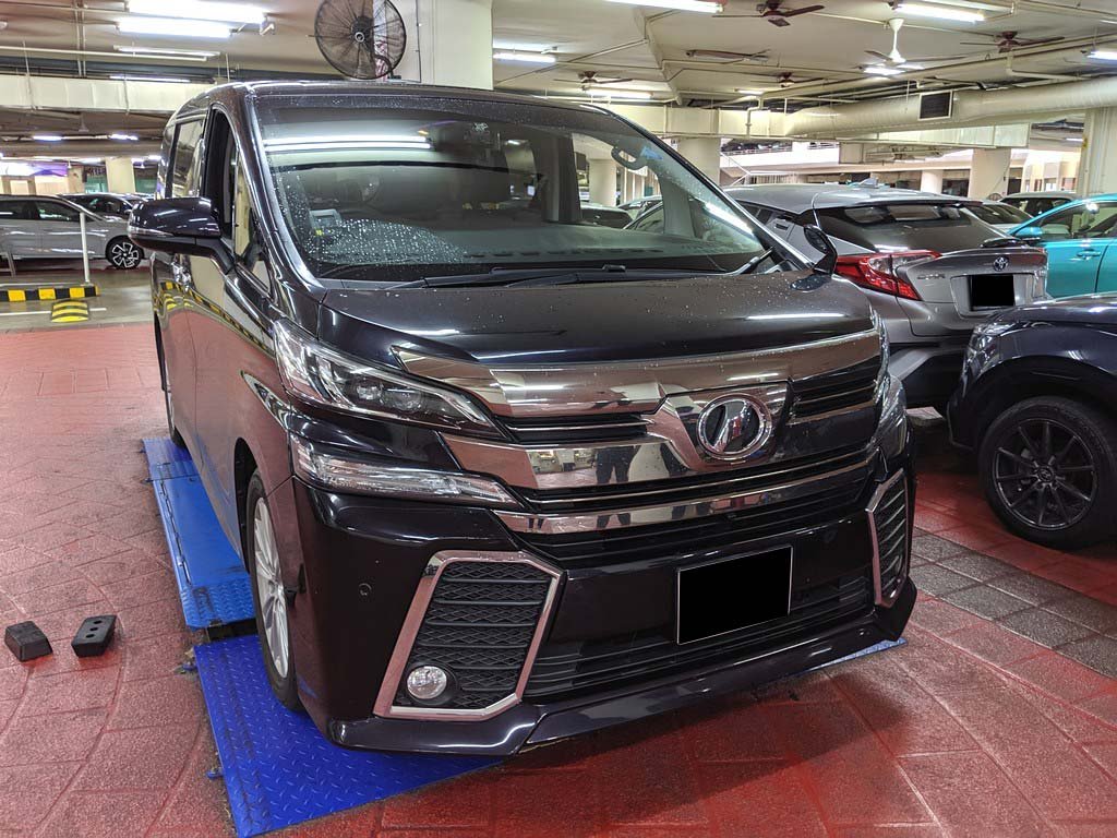 Toyota Vellfire 2.5Z CVT