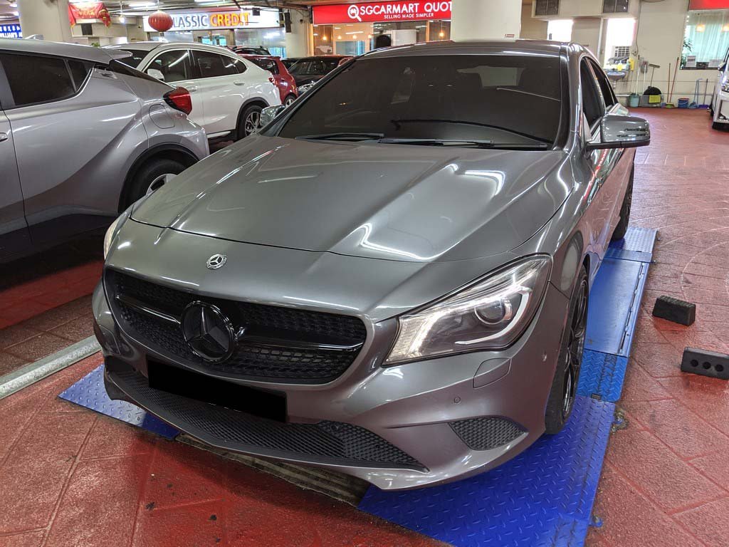 Mercedes Benz CLA 200 (R18 BI)