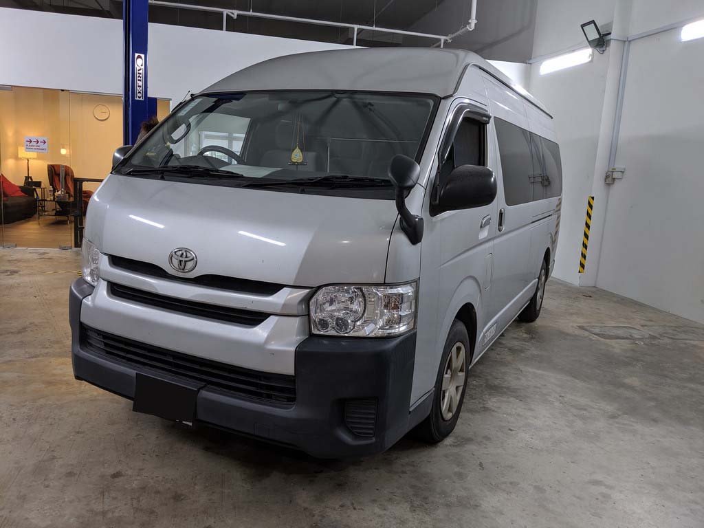 Toyota Hiace Commuter Gl 3.0 Auto