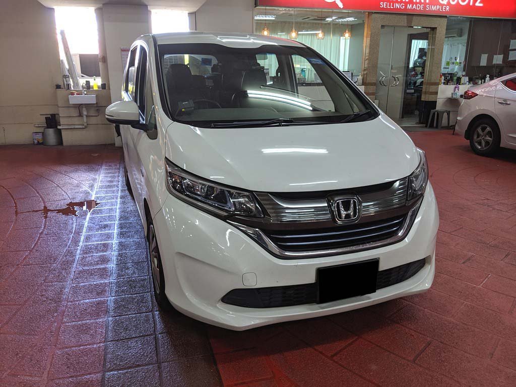 Honda Freed 1.5G Auto (Hybrid)