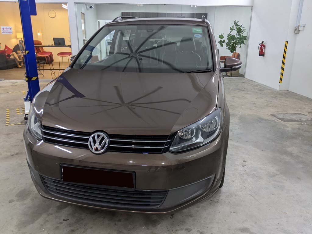 Volkswagen Touran 1.4L AT TSI