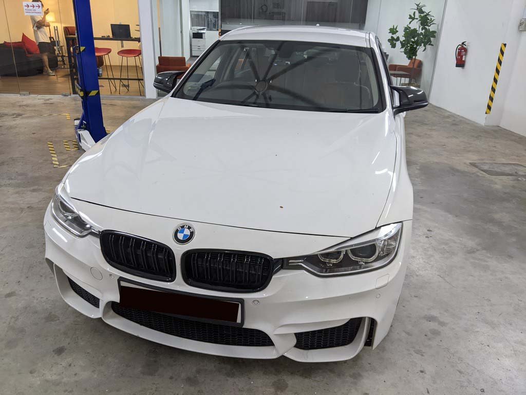 BMW 328I 2.0 A D/AB 4DR ABS HID NAV