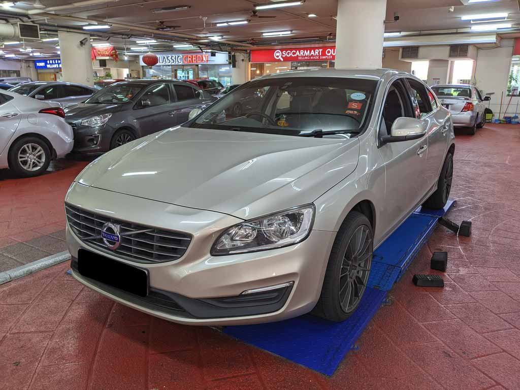 Volvo S60 T2