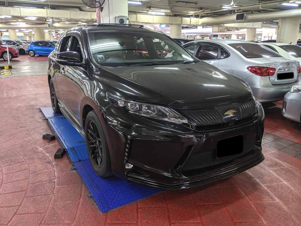 Toyota Harrier Premium 2.0 A