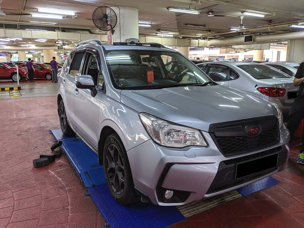 Subaru Forester 2.0XT CVT Sunroof