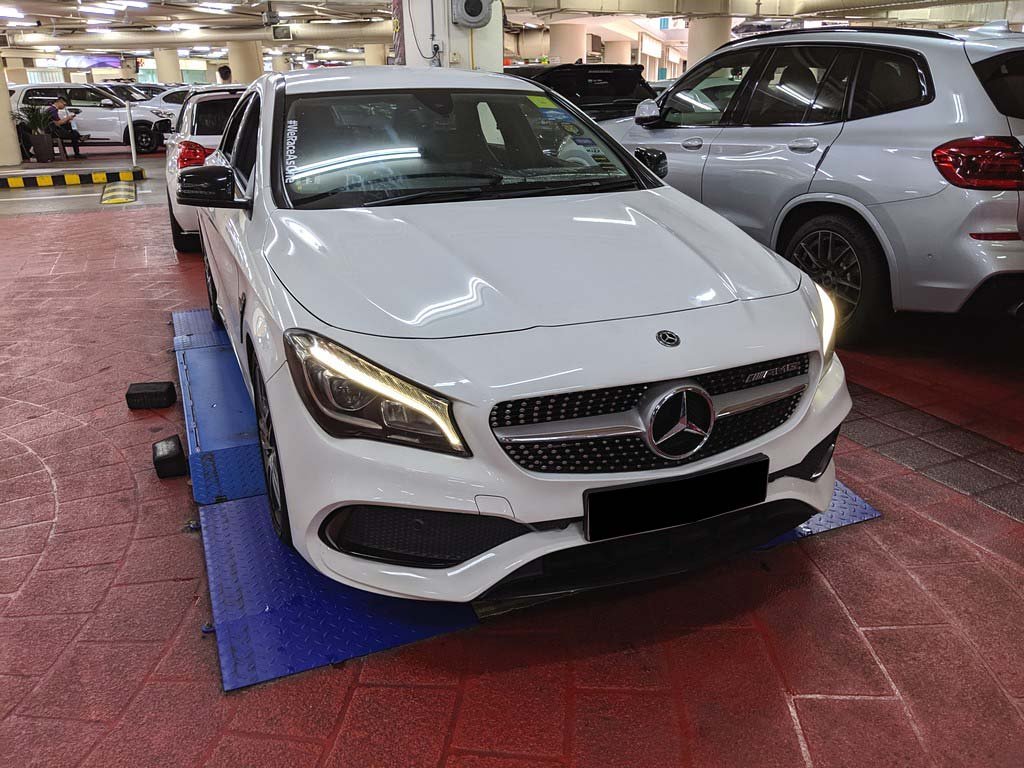 Mercedes Benz CLA 180 AMG Line Edition
