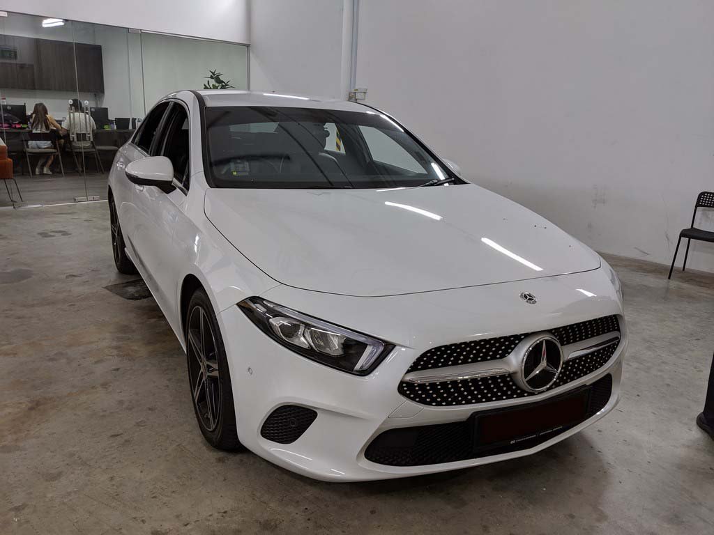 Mercedes Benz A200 Saloon Progressive (r18 Led)