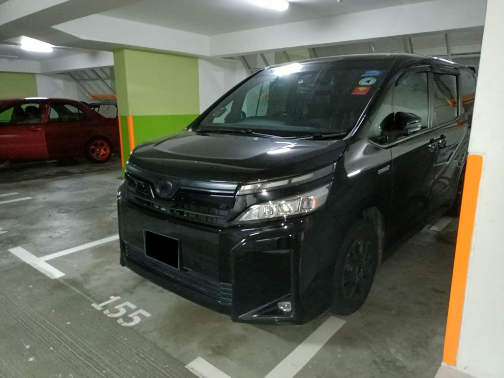 Toyota Voxy Hybrid 1.8v 7 Seater Cvt (Hybrid)