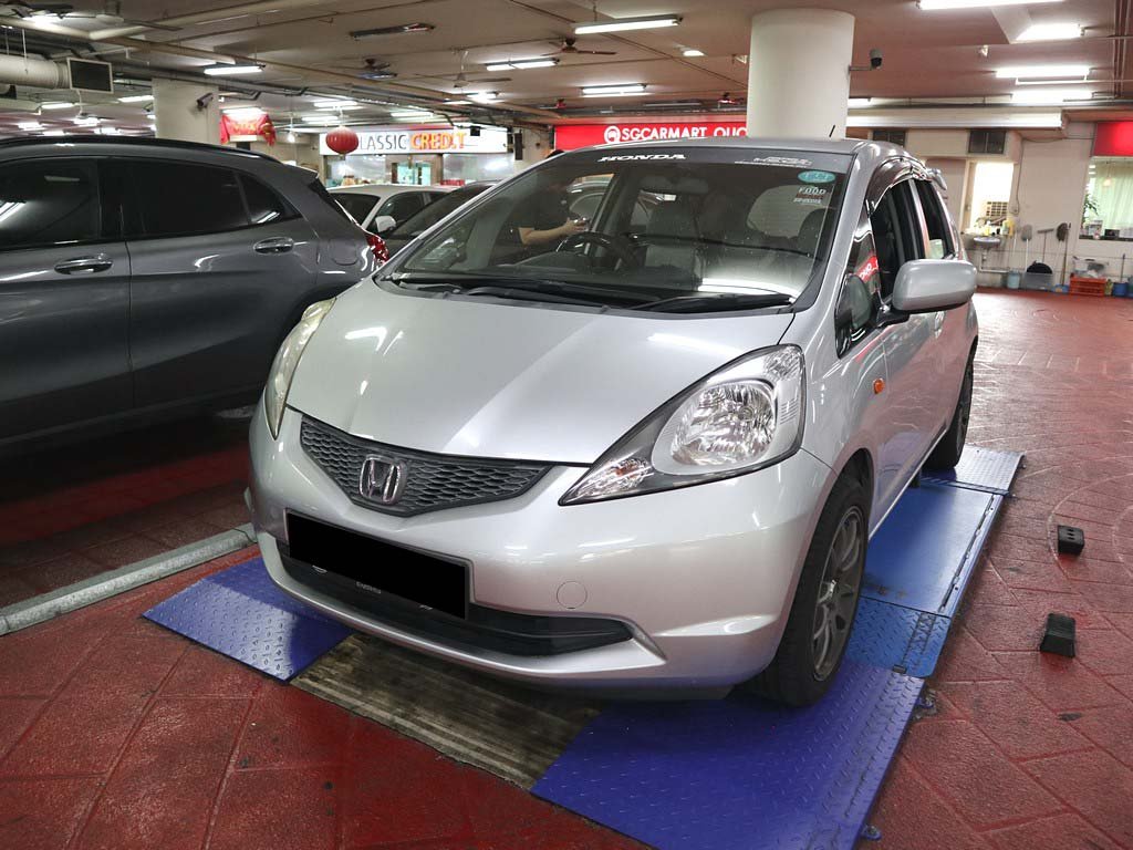 Honda Fit 1.3G A (COE Till 04/2023)