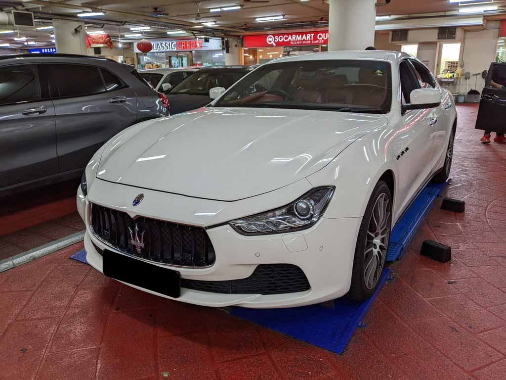 Maserati Ghibli V6 3.0 AT