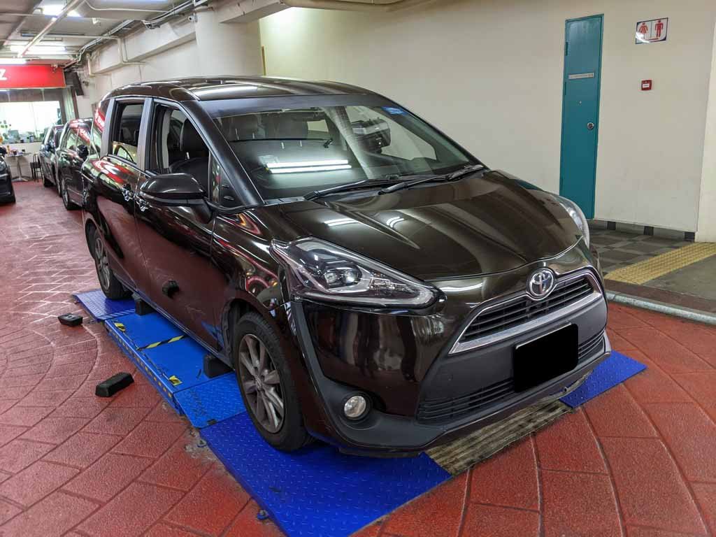 Toyota Sienta 1.5G A