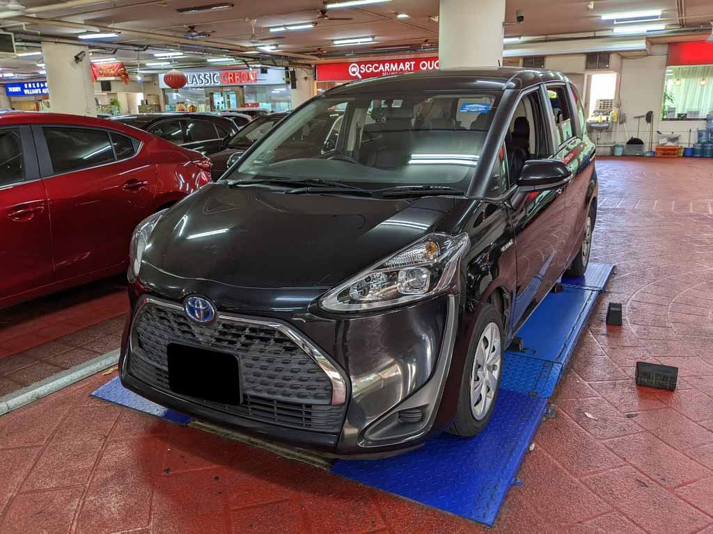 Toyota Sienta 1.5x Cvt (Hybrid)