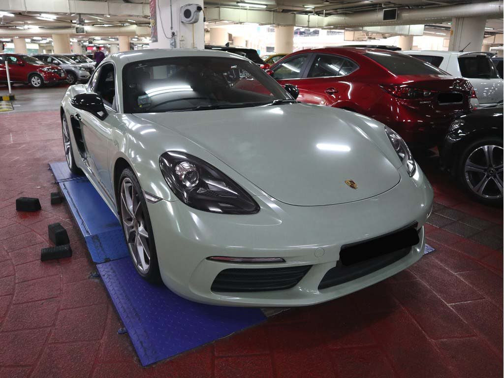 Porsche 718 Cayman (982)