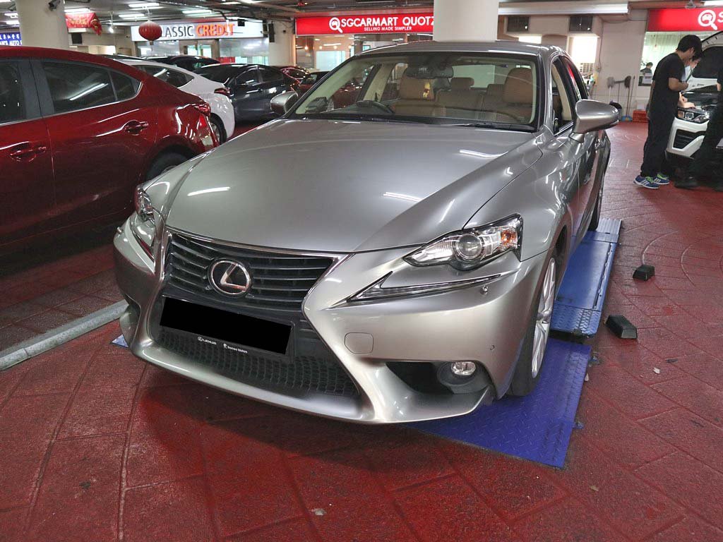 Lexus IS200T Executive