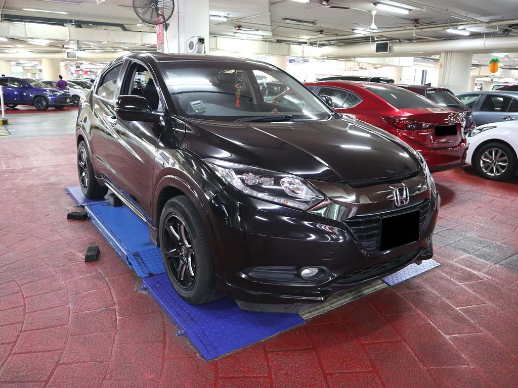 Honda Vezel 1.5X A (Hybrid)