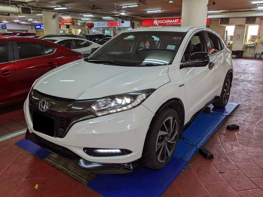 Honda Vezel 1.5RS Auto (Hybrid)