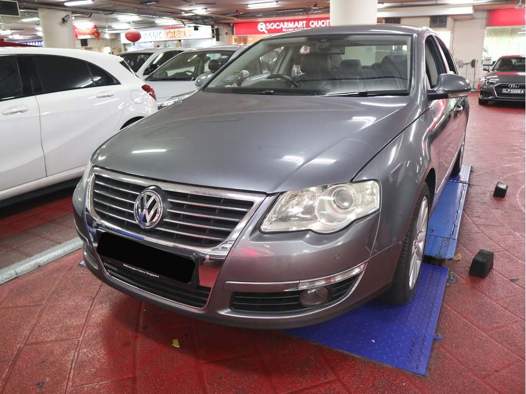 Volkswagen Passat 2LFSI (COE Till 05/2026)