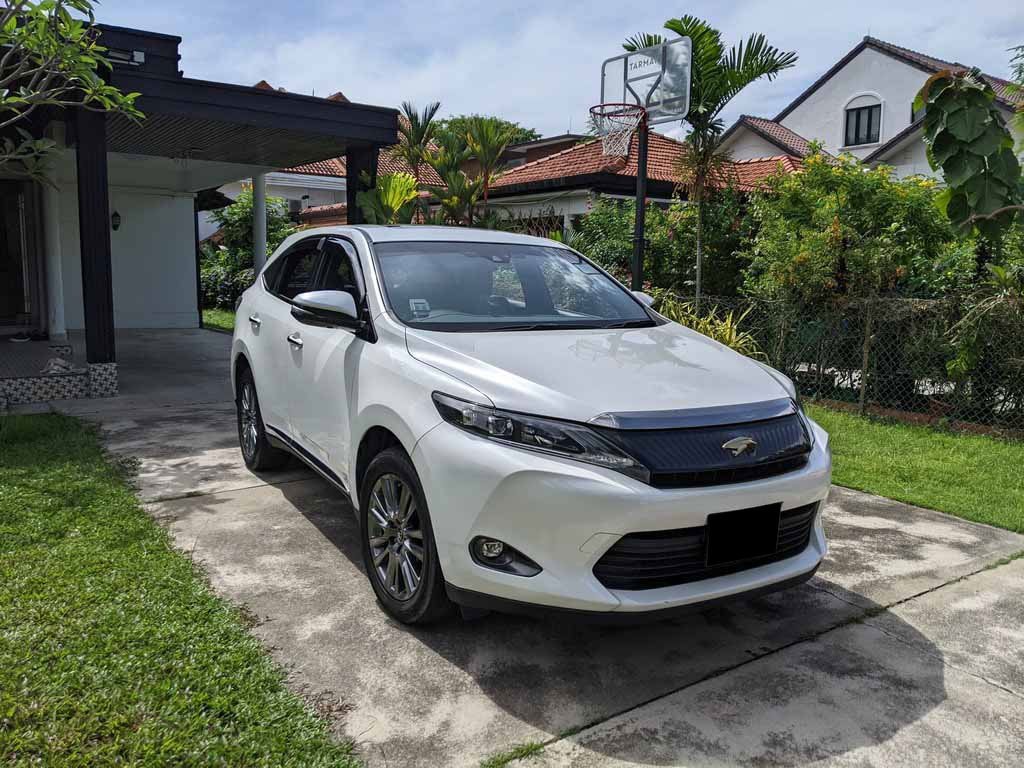 Toyota Harrier Premium 2.0 A