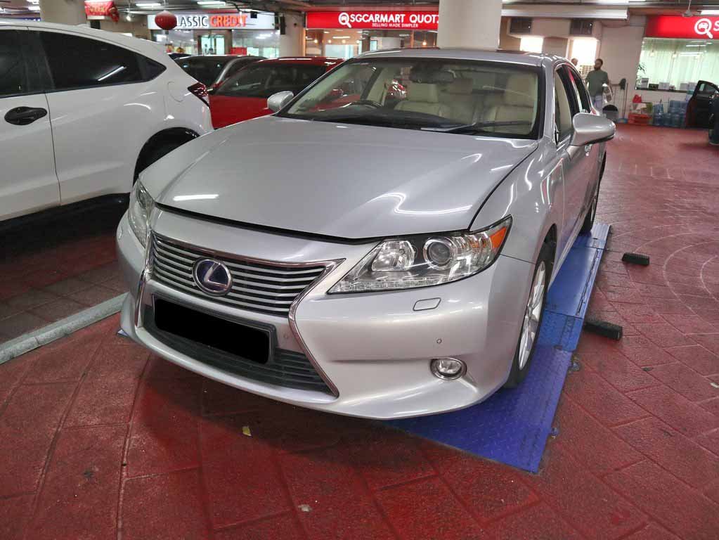 Lexus ES300H Luxury CVT (Hybrid)
