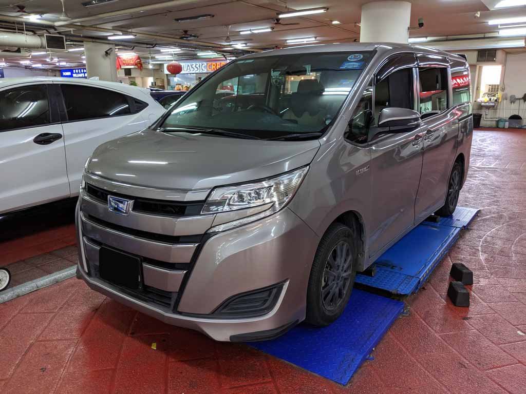 Toyota Noah 1.8x Cvt (Hybrid)