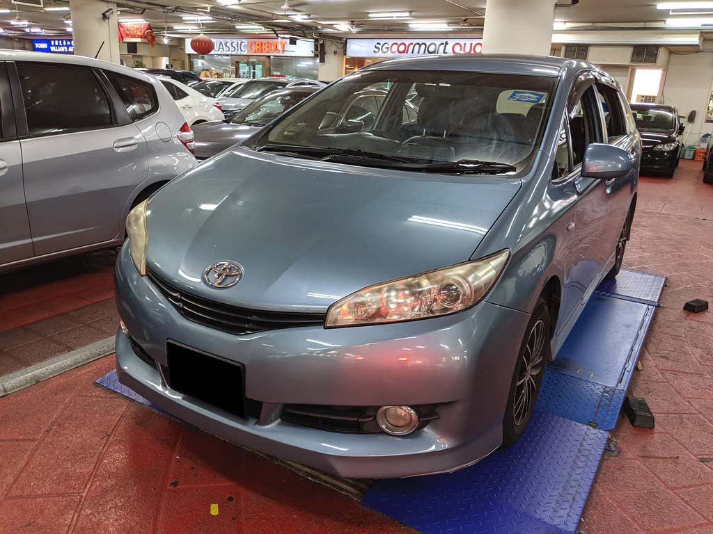 Toyota Wish 2.0A (COE Till 12/2029)
