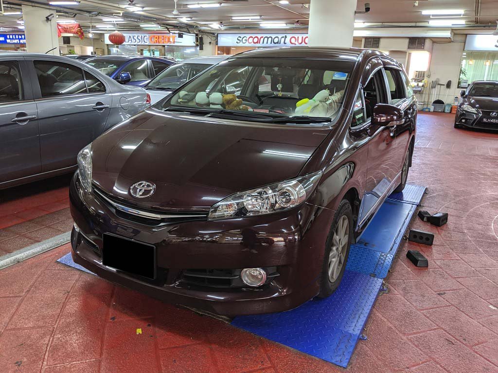 Toyota Wish 1.8 CVT