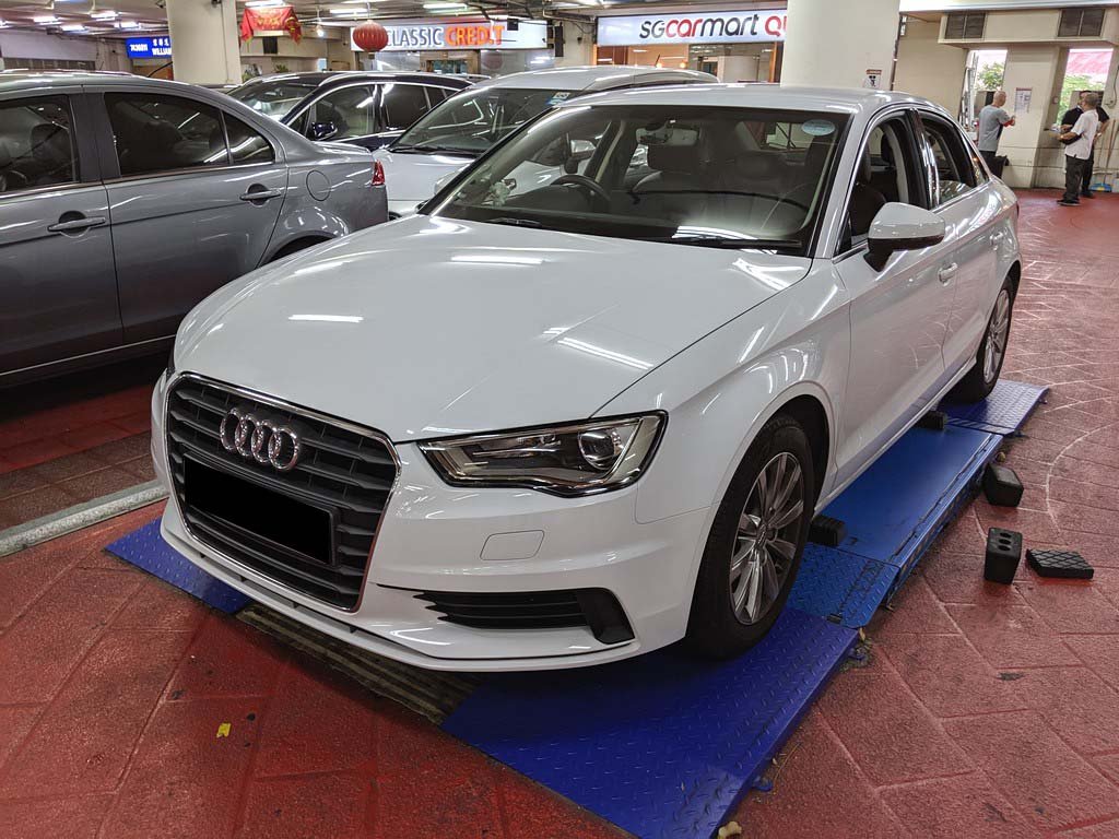 Audi A3 Sedan 1.4 TFSI (Attraction)