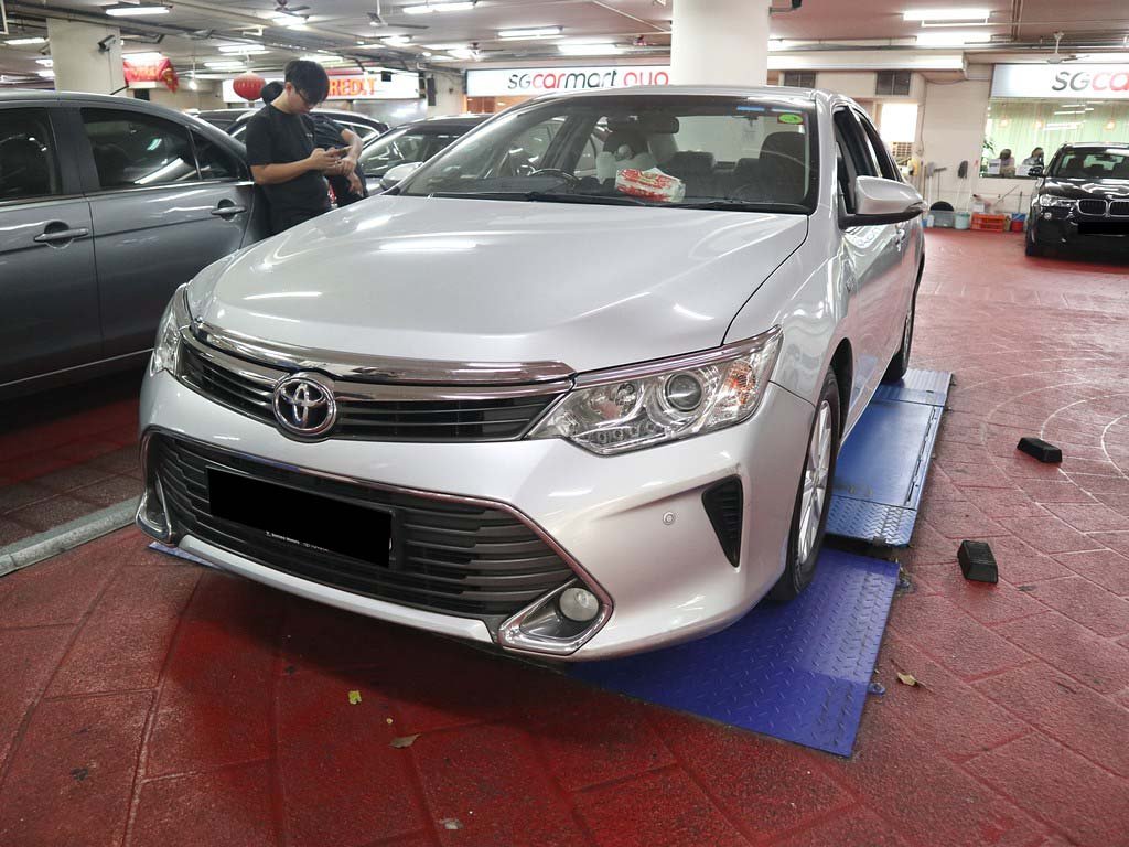 Toyota Camry 2.0 Auto