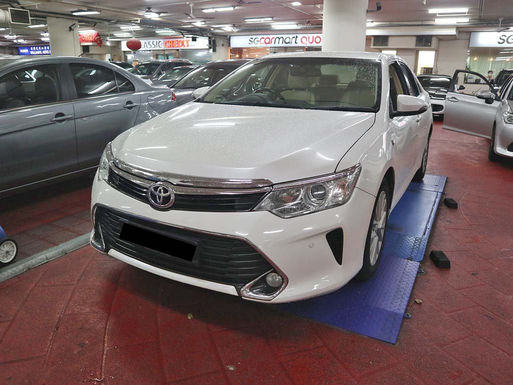 Toyota Camry 2.5 Auto