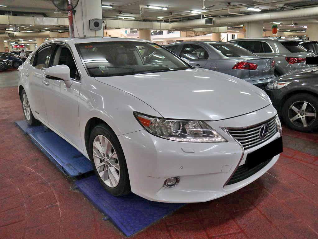 Lexus ES300H Luxury Cvt (Hybrid)