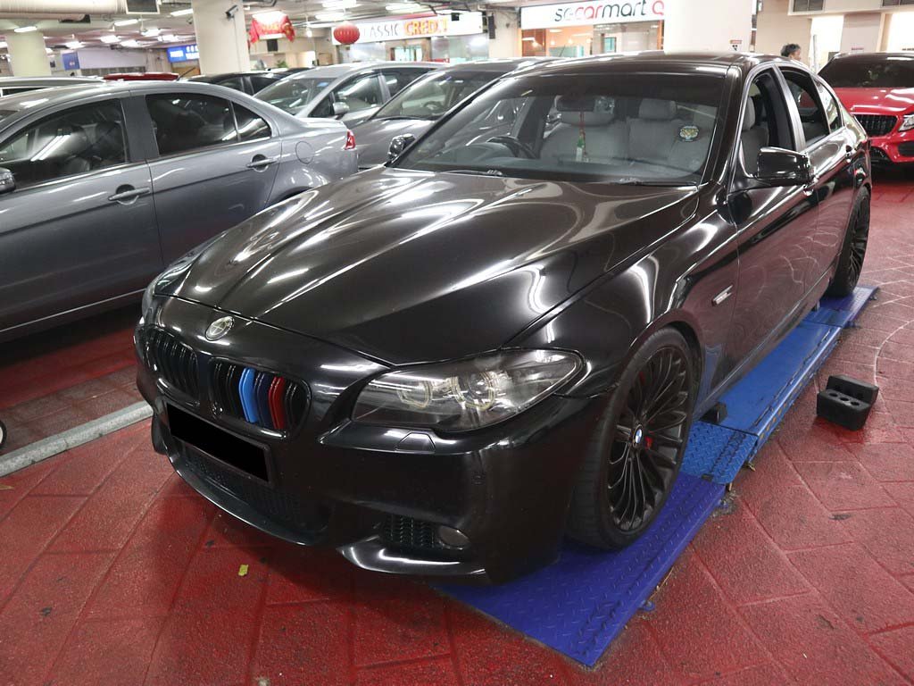 BMW 535I 3.0L At Sunroof (COE Till 09/2029)