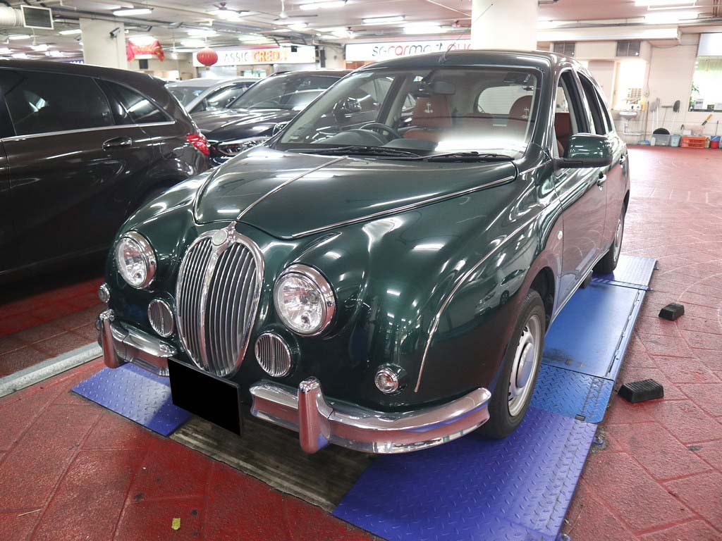 Mitsuoka Viewt 12ST